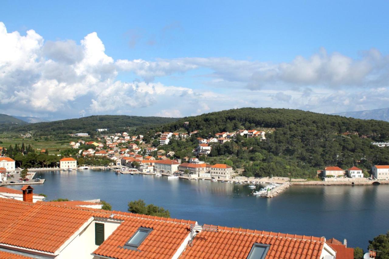 Apartments With A Parking Space Jelsa, Hvar - 8765 Jelsa  Exterior photo