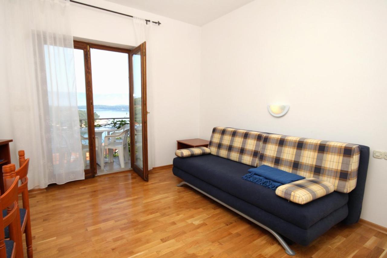 Apartments With A Parking Space Jelsa, Hvar - 8765 Jelsa  Exterior photo