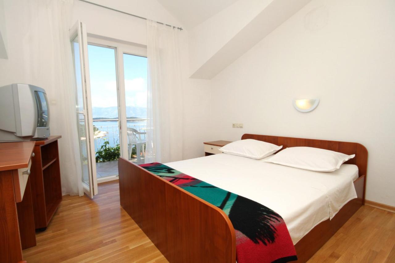 Apartments With A Parking Space Jelsa, Hvar - 8765 Jelsa  Exterior photo
