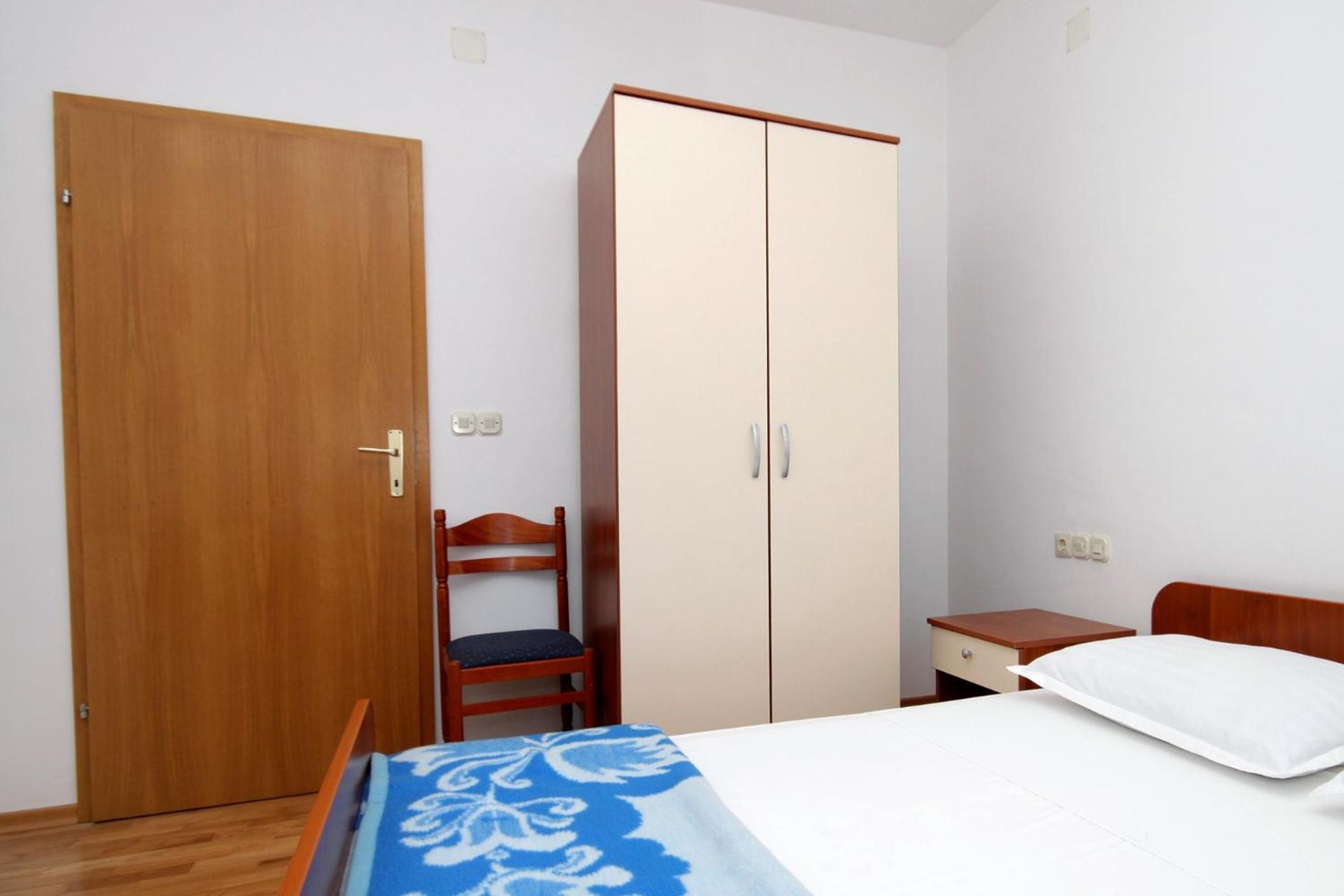 Apartments With A Parking Space Jelsa, Hvar - 8765 Jelsa  Room photo